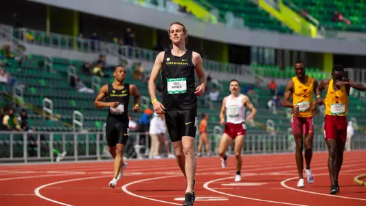 Cole Hocker, 800m at Hayward Premiere