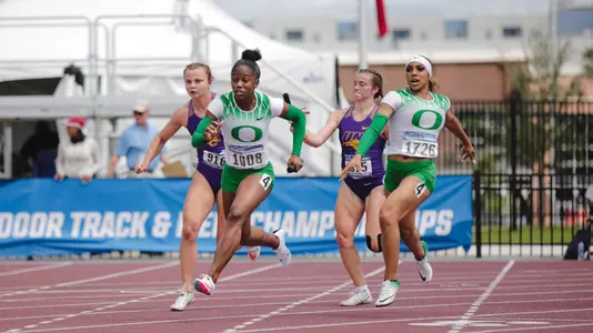 Mays-Nelson handoff, NCAA West 4x100m