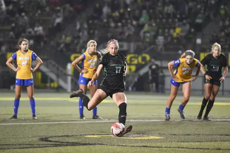 The Oregon Ducks take on the University of California - Santa Barbara Gauchos at Papé Field in Eugene, Oregon on September 3, 2021 (Isaac Wasserman/ Eric Evans Photography)