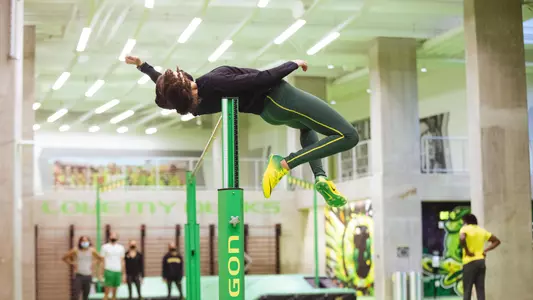 Tori Sloan, HJ practice at Hayward Field