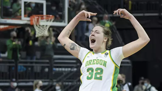 The Oregon Ducks take on the Arizona Wildcats at Matthew Knight in Eugene, Oregon on January 15, 2021 (Isaac Wasserman/ Eric Evans Photography)