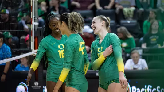 Team cele vs Oregon State - Nov. 25