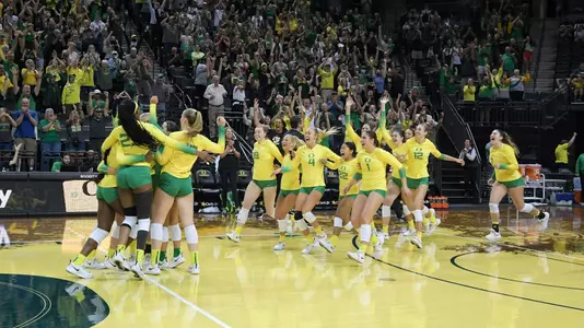 The Oregon Ducks take on the Stanford Cardinal at Matthew Knight Arena in Eugene, Oregon on September 25, 2022 (Isaac Wasserman/ Eric Evans Photography)