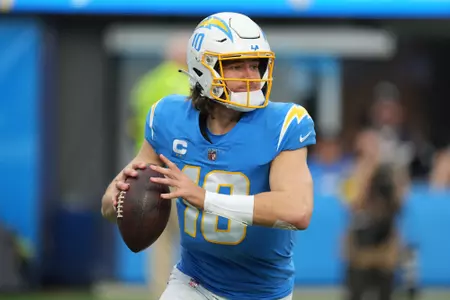 NFL: Los Angeles Rams at Los Angeles Chargers