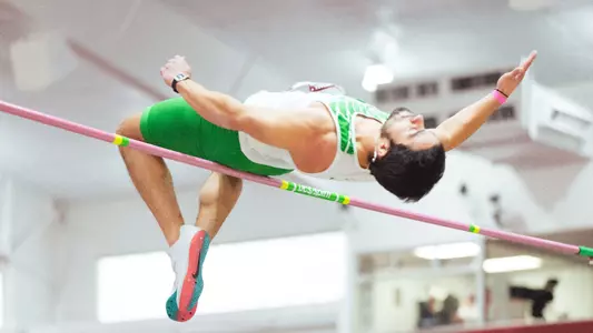 Nathan Poff, high jump at Razorback - Jan. 2022