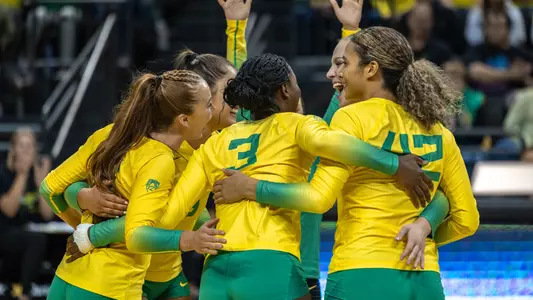 Team celebration vs Arizona