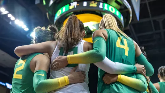 Team huddle pre-match vs Cal