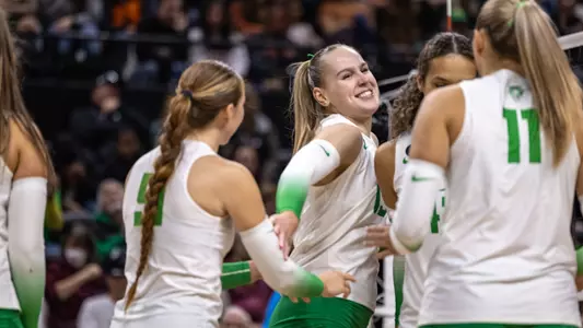 Colyer, team celebration at Oregon State - Nov. 25