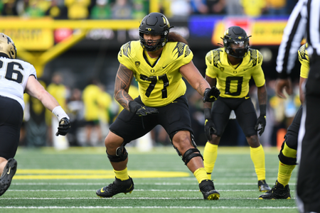 The Oregon Ducks take on the Colorado Buffaloes at Autzen Stadium in Eugene, Oregon on October 30, 2021 (Isaac Wasserman/ Eric Evans Photography)