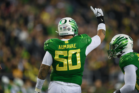 The Oregon Ducks take on the Washington State Cougars at Autzen Stadium in Eugene, Oregon on November 13, 2021 (Isaac Wasserman/ Eric Evans Photography)