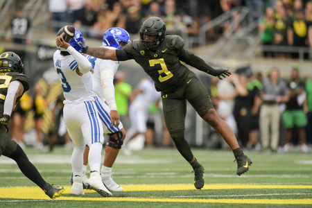 The Oregon Ducks take on the BYU Cougars at Autzen Stadium in Eugene, Oregon on September 17, 2022 (Isaac Wasserman/ Eric Evans Photography)