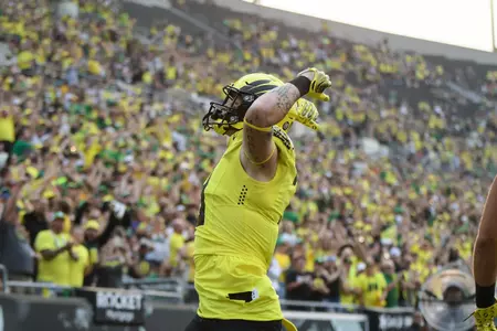 The Oregon Ducks take on the Eastern Washington Eagles at Autzen Stadium in Eugene, Oregon on September 10, 2022 (Isaac Wasserman/ Eric Evans Photography)