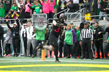 The Oregon Ducks take on the Ucla Bruins at 12:30pm in Eugene, Oregon on Oct 22, 2022. (Jackson Fisk/ Eric Evans Photography)