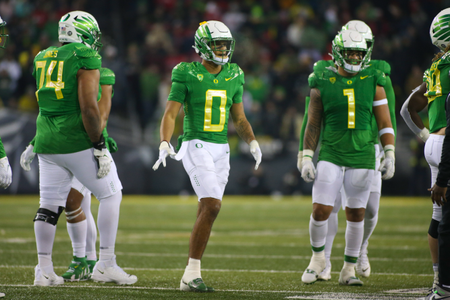 The Oregon Ducks take on then UCLA Bruins at 7:30 pm in Eugene, Oregon on Nov 19, 2022. (Jackson Fisk / Eric Evans Photography)