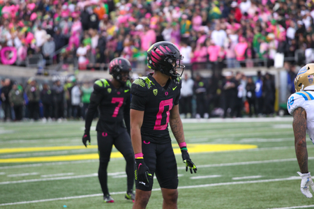 The Oregon Ducks take on the Ucla Bruins at 12:30pm in Eugene, Oregon on Oct 22, 2022. (Jackson Fisk/ Eric Evans Photography)