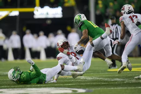 The Oregon Ducks take on the Utah Utes at Autzen Stadium in Eugene, Oregon on November 19, 2022 (Isaac Wasserman/ Eric Evans Photography)