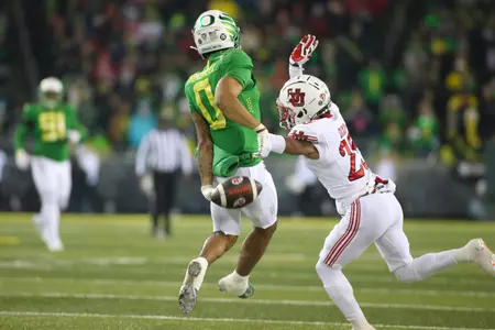 The Oregon Ducks take on then UCLA Bruins at 7:30 pm in Eugene, Oregon on Nov 19, 2022.  (Jackson Fisk / Eric Evans Photography)