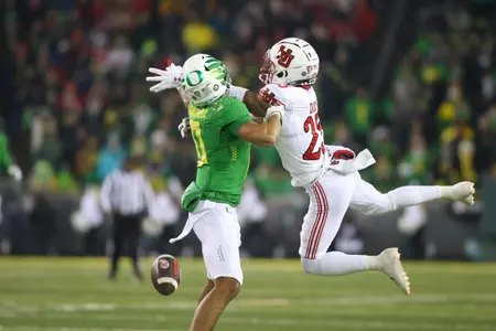 The Oregon Ducks take on then UCLA Bruins at 7:30 pm in Eugene, Oregon on Nov 19, 2022.  (Jackson Fisk / Eric Evans Photography)