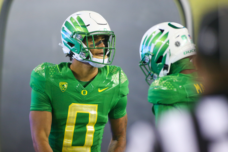 The Oregon Ducks take on then UCLA Bruins at 7:30 pm in Eugene, Oregon on Nov 19, 2022. (Jackson Fisk / Eric Evans Photography)