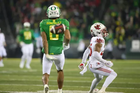 The Oregon Ducks take on then UCLA Bruins at 7:30 pm in Eugene, Oregon on Nov 19, 2022.  (Jackson Fisk / Eric Evans Photography)