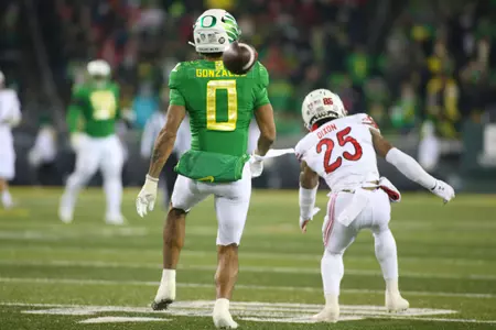 The Oregon Ducks take on then UCLA Bruins at 7:30 pm in Eugene, Oregon on Nov 19, 2022.  (Jackson Fisk / Eric Evans Photography)