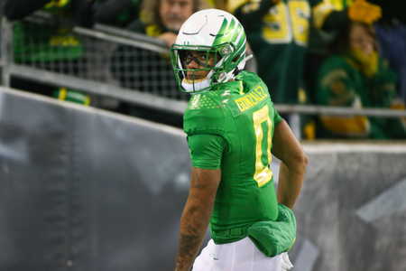 The Oregon Ducks take on then UCLA Bruins at 7:30 pm in Eugene, Oregon on Nov 19, 2022. (Jackson Fisk / Eric Evans Photography)