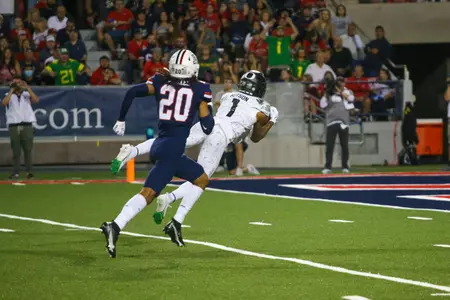 The Oregon Ducks take on the Arizona Wildcats at 6pm in Tucson, Arizona on Oct 8, 2022. (Jackson Fisk/ Eric Evans Photography)
