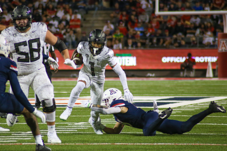 The Oregon Ducks take on the Arizona Wildcats at 6pm in Tucson, Arizona on Oct 8, 2022. (Jackson Fisk/ Eric Evans Photography)