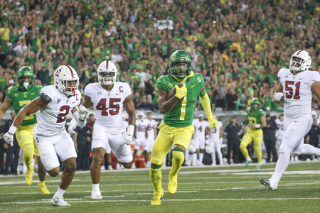 The Oregon Ducks take on the Stanford Cardinal at Autzen Stadium in Eugene, Oregon on October 1, 2022. (Jackson Fisk/ Eric Evans Photography)