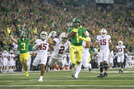 The Oregon Ducks take on the Stanford Cardinal at Autzen Stadium in Eugene, Oregon on October 1, 2022. (Jackson Fisk/ Eric Evans Photography)