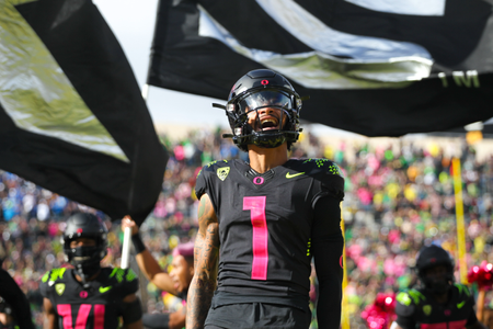 The Oregon Ducks take on the Ucla Bruins at 12:30pm in Eugene, Oregon on Oct 22, 2022. (Jackson Fisk/ Eric Evans Photography)