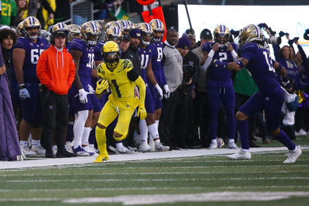 The Oregon Ducks take on the Washington Huskies at 4 pm in Eugene, Oregon on Nov 12, 2022. (Jackson Fisk/ Eric Evans Photography)
