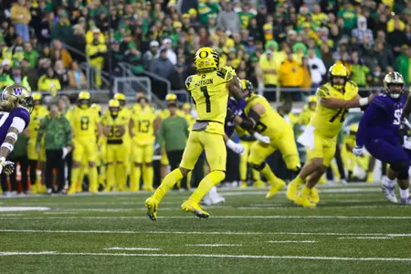 The Oregon Ducks take on the Washington Huskies at 4 pm in Eugene, Oregon on Nov 12, 2022.  (Jackson Fisk/ Eric Evans Photography)