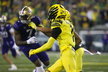 The Oregon Ducks take on the Washington Huskies at 4 pm in Eugene, Oregon on Nov 12, 2022. (Jackson Fisk/ Eric Evans Photography)