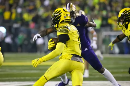 The Oregon Ducks take on the Washington Huskies at 4 pm in Eugene, Oregon on Nov 12, 2022.  (Jackson Fisk/ Eric Evans Photography)