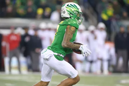 The Oregon Ducks take on then UCLA Bruins at 7:30 pm in Eugene, Oregon on Nov 19, 2022.  (Jackson Fisk / Eric Evans Photography)