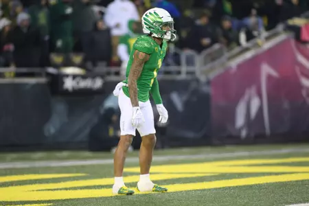 The Oregon Ducks take on then UCLA Bruins at 7:30 pm in Eugene, Oregon on Nov 19, 2022.  (Jackson Fisk / Eric Evans Photography)