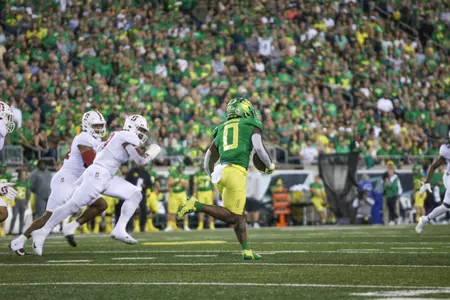 The Oregon Ducks take on the Stanford Cardinal at Autzen Stadium in Eugene, Oregon on October 1, 2022. (Jackson Fisk/ Eric Evans Photography)