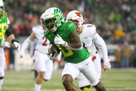 The Oregon Ducks take on then UCLA Bruins at 7:30 pm in Eugene, Oregon on Nov 19, 2022.  (Jackson Fisk / Eric Evans Photography)