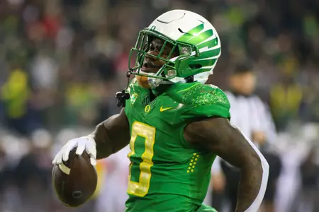 The Oregon Ducks take on then UCLA Bruins at 7:30 pm in Eugene, Oregon on Nov 19, 2022.  (Jackson Fisk / Eric Evans Photography)