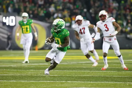 The Oregon Ducks take on then UCLA Bruins at 7:30 pm in Eugene, Oregon on Nov 19, 2022.  (Jackson Fisk / Eric Evans Photography)