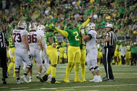 The Oregon Ducks take on the Stanford Cardinal at Autzen Stadium in Eugene, Oregon on October 1, 2022 (Isaac Wasserman/ Eric Evans Photography)