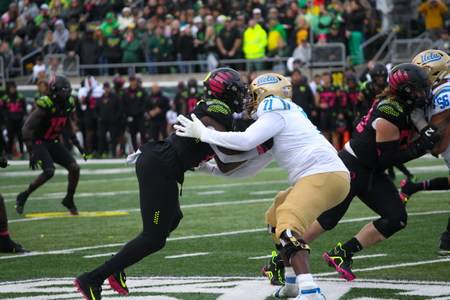 The Oregon Ducks take on the Ucla Bruins at 12:30pm in Eugene, Oregon on Oct 22, 2022. (Jackson Fisk/ Eric Evans Photography)