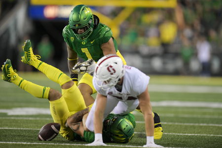 The Oregon Ducks take on the Stanford Cardinal at Autzen Stadium in Eugene, Oregon on October 1, 2022 (Isaac Wasserman/ Eric Evans Photography)
