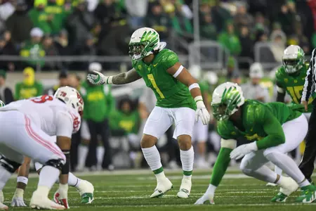 The Oregon Ducks take on the Utah Utes at Autzen Stadium in Eugene, Oregon on November 19, 2022 (Isaac Wasserman/ Eric Evans Photography)