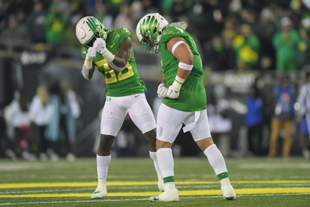 The Oregon Ducks take on the Utah Utes at Autzen Stadium in Eugene, Oregon on November 19, 2022 (Isaac Wasserman/ Eric Evans Photography)