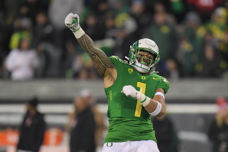 The Oregon Ducks take on the Utah Utes at Autzen Stadium in Eugene, Oregon on November 19, 2022 (Isaac Wasserman/ Eric Evans Photography)
