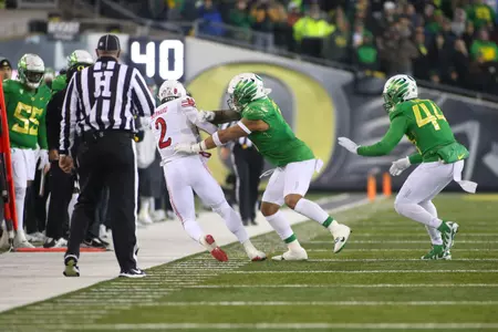 The Oregon Ducks take on then UCLA Bruins at 7:30 pm in Eugene, Oregon on Nov 19, 2022.  (Jackson Fisk / Eric Evans Photography)