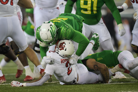 The Oregon Ducks take on the Utah Utes at Autzen Stadium in Eugene, Oregon on November 19, 2022 (Isaac Wasserman/ Eric Evans Photography)