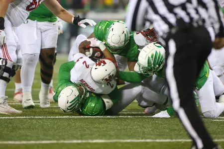 The Oregon Ducks take on then UCLA Bruins at 7:30 pm in Eugene, Oregon on Nov 19, 2022.  (Jackson Fisk / Eric Evans Photography)
